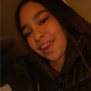 Meet your Posher, Melina